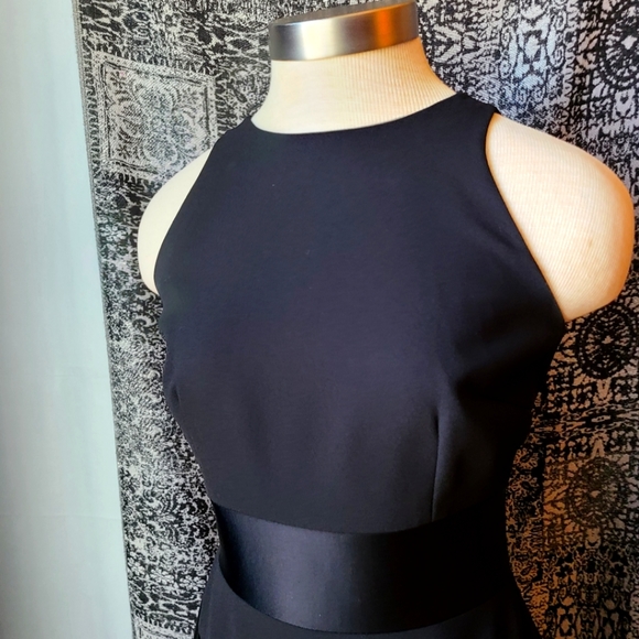 LAUNDRY SHELLI SEGAL...BEAUTIFUL DRESS.. - Picture 2 of 6